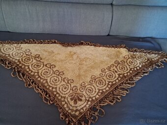Starožitné žinilkové šály, šátky - 14