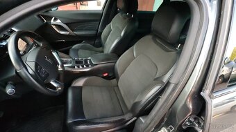Citroen DS5, 2.0 HDi 133 kW, rok 2016, 136200 Km - 14