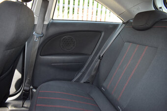 Opel Corsa D 1.4 16V 74kW, Color Edition, KLIMA, rok 2010 - 14