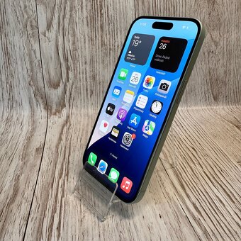iPhone 15 128GB, zelený (12 měsíců záruka) - 14