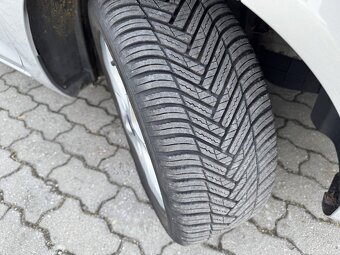Ford Fiesta, 1.25i 60 kW klima, serviska - 14