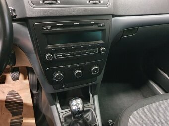 Škoda Yeti 1,4TSI 90kW r.v.2011 , 141200km BEZ KOROZE - 14