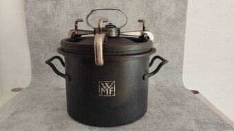 Velmi starý tlakový hrnec tzv.tlakáč D.R.G.M - 5,45kg - 14
