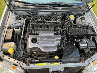 Nissan Maxima QX A33, rok 2002, V6 3.0 147kW, manuál - 14