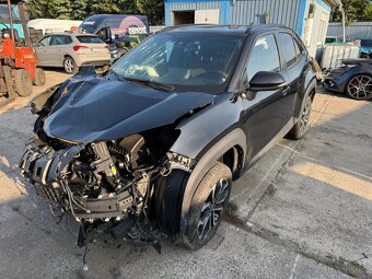 Toyota yaris cross 1.5i automat 2024 20TKM - 14