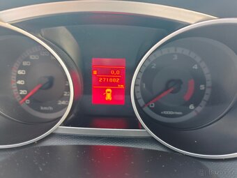 Peugeot 4007 4x4 2,2 HDI 115kw rok 2008 - 14