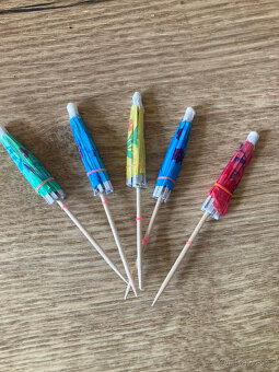 odzoby na poháry, brčka, paraplíčka,.. - 14