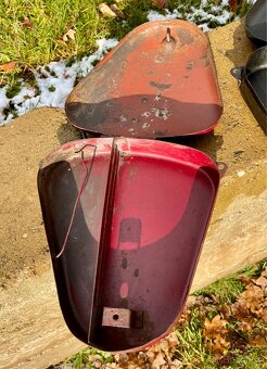 ČZ 125 B T - kastliky nářadí - 14