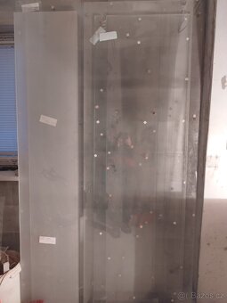 Skleněné dveře - 14