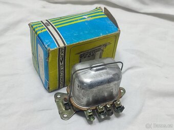 WARTBURG 353 RŮZNÉ DÍLY - 14