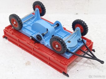 KDN Traktor s valníkem Zetor Crystal 8011- retro hračka - 14