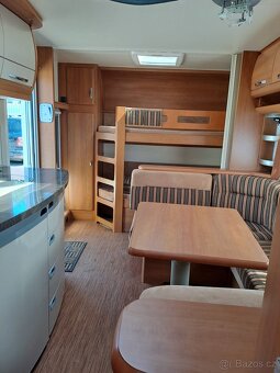 Karavan HOBBY 560, palandy - 14