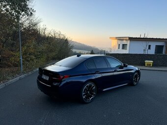 BMW 545E, 4x4, 31tis. km, BOHATÁ VÝBAVA, ZÁRUKA, DPH - 14