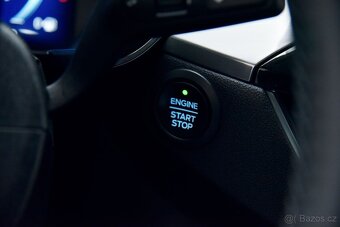 Kuga 2.5 Duratec HEV Titanium X AWD eCVT, LED, ACC, Kamera - 14