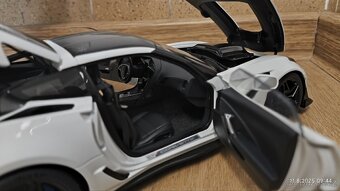 Model Chevrolet Corvette ZR1 2019 1:18 Autoart ( 71270 ) - 14