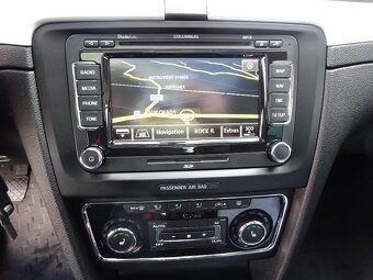 SUPERB COMBI II Elegance 2,0 TDI 103kW + 6st.man.-Kůže,Navi, - 14