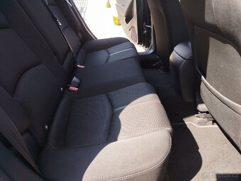 Mazda 3 Takumi 2,0 88 kw-Top stav, servis-Prodáno - 14