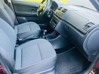 ŠKODA FABIA 1.2 TSi COMBI NAJETO JEN 110 TIS KM - 14
