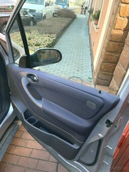 Mercedes Benz A160 L, long, stříbrná metalíza - 14