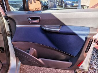 Peugeot 807 2.0i 100kw 5 míst - 14