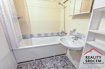 Pronájem družstevního bytu o velikosti 3+1+zasklená lodžie/6 - 14