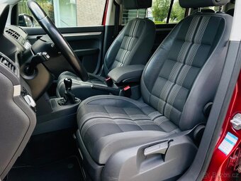 Volkswagen Touran 1.2TSI 7MÍST MANUÁL VÝHŘEV SERVISKA - 14