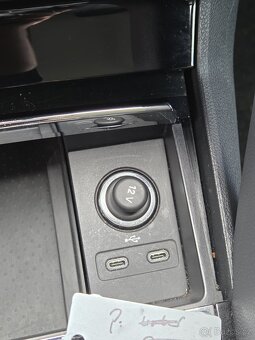 Škoda KaroQ 1.5 TSi,R.V.2022,34KKM,MAN.PŘEVOD.WEBASTO,ZÁRUKA - 14