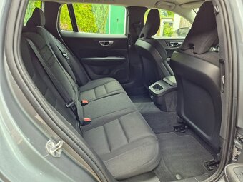 Volvo V60 D4 Momentum 2.0D 140KW AT•2020•Webasto•ACC•Kessy - 14