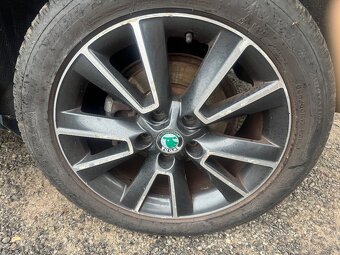 Prodám náhradní díly na Škoda Yeti - 14