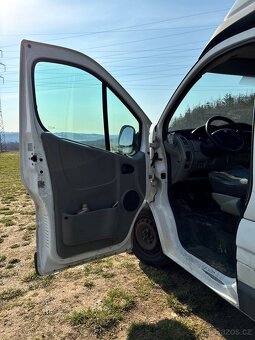 Renault Trafic 2011 - 14