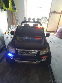 Policejní Ford Ranger 4x4 - 14