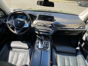 BMW Řada 7 G12 750Li X-Drive V8 330kW FULL výbava - 14