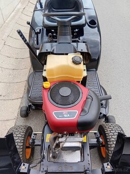 Prodám zahradní traktor Partner 12.5Hp - 14