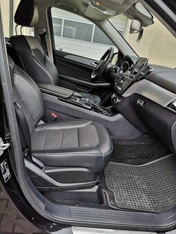 MERCEDES GLE 250D 4X4 NOVÉ V ČR 1.MAJ.SERVIS DPH 2017 - 14
