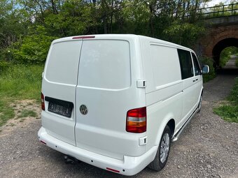 VW Transporter T5 1.9 TDi Long - 14