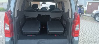 Citroen Berlingo 1,6-80kw-benzín-7míst - 14