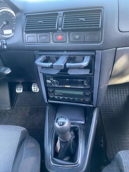Volkswagen Golf (mk4) 2003, 1.6fsi (81kw) - 14