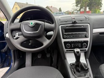 Škoda Octavia 1.4i 59kw 5/2011 Family tažné vyhřívanésedačky - 14