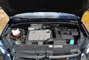 Volkswagen Sharan 2.0 TDI 4motion XEN TAŽNÉ - 14