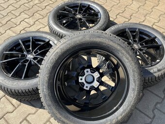 HYUNDAI i30 ix20 6,5Jx16 5x114,3 ET50 pneu 205/55/17 - 14