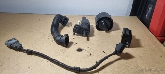 Různé náhradní díly z VW Passat B6 2.0 tdi 103 kw - 14