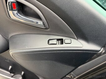HYUNDAI iX35 1.6i 99KW 1.MAJIT,TAŽNÉ,PAR.KAMERA,VYHŘ.SEDADLA - 14