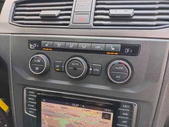 Volkswagen Caddy Maxi 2.0TDI 75kW 5-míst Tažné Navi Tempomat - 14