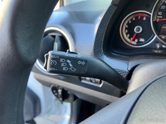 Volkswagen Up 1,0MPi,47kw,model 2021 - 14