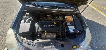 Opel Astra cabrio 1.8 benzín nová STK - 14