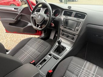 Volkswagen Golf VII 1.4 TSI 92kW edice LOUNGE - 14