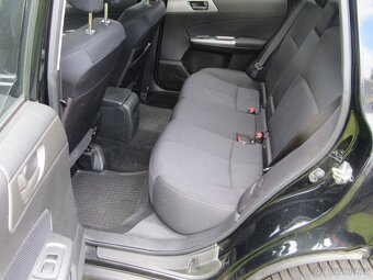 SUBARU FORESTER 4x4 2.0i 110kw r.2012 nový v čr.po 1.maj,DPH - 14