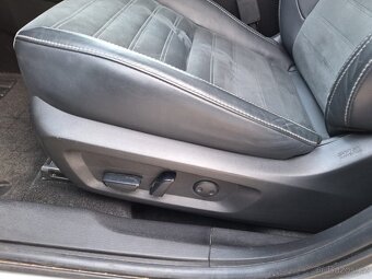 Mitsubishi Outlander - 14