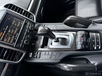 Porsche Cayenne 3.0 TDi 180kw rok- 2011 DPH - 14