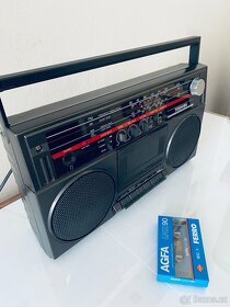 Radiomagnetofon Toshiba RT 6015, rok 1985 - 14
